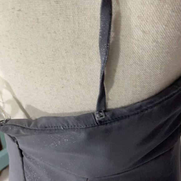 David’s Bridal Pewter Gray Shimmer Adjustable Strapless Fog foil Split Gown Sz 4 - Picture 5 of 8